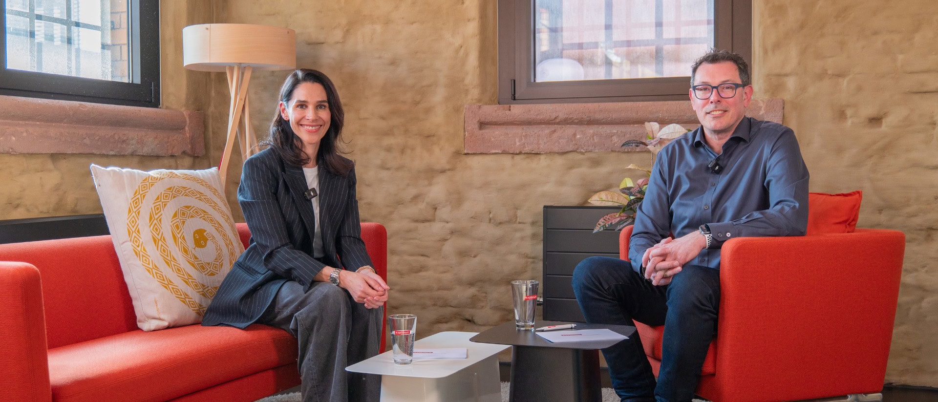 Yasemin Lâle, Geschäftsführerin von purePepper Media & Sales, und Bernd Decker von e.optimum AG